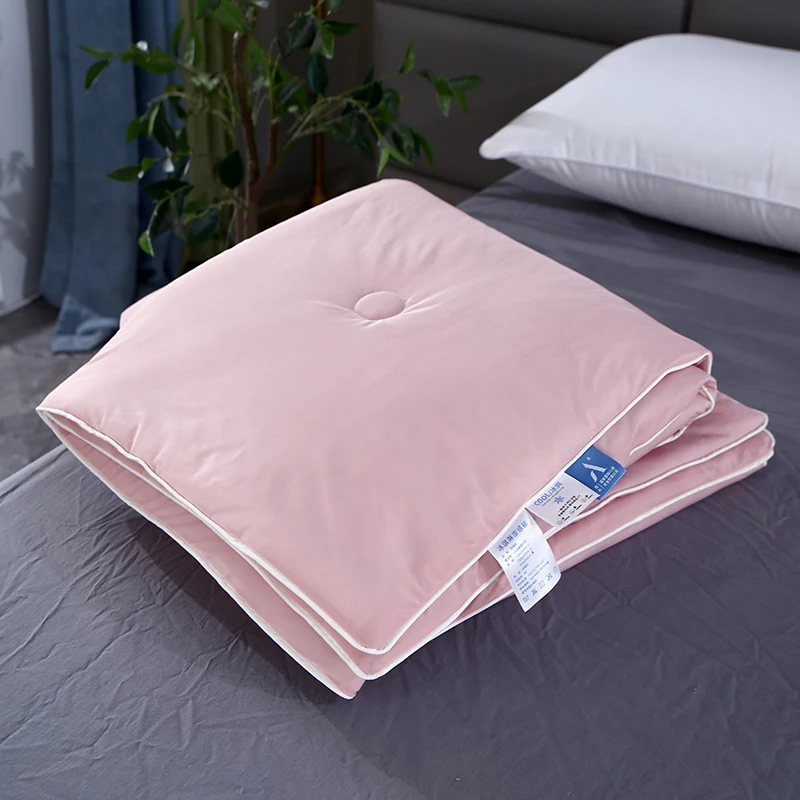 High Quality Cooling Blankets Smooth Silky Air Condition Comforter Lightweight Summer Quilt with Double Side Cooling Fabric